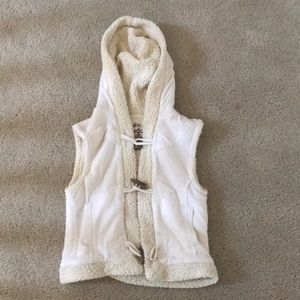 girls white vest with hood